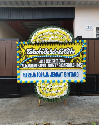 Papan Bunga Duka di Sariwangi