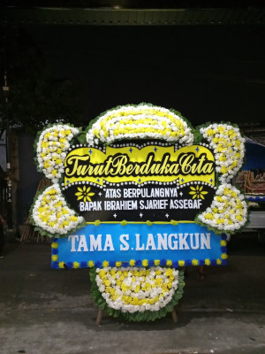 Papan Bunga Duka di Sariwangi