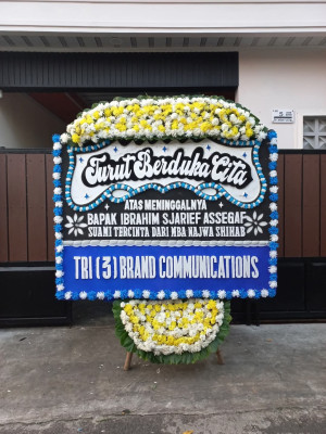 Papan Bunga Duka di Sariwangi